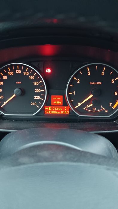 BMW seria 1- 116i- benzina