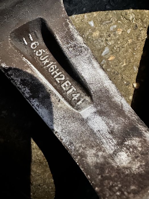 Jantă aliaj r16 vw passat b 8.cod:3g0601025.