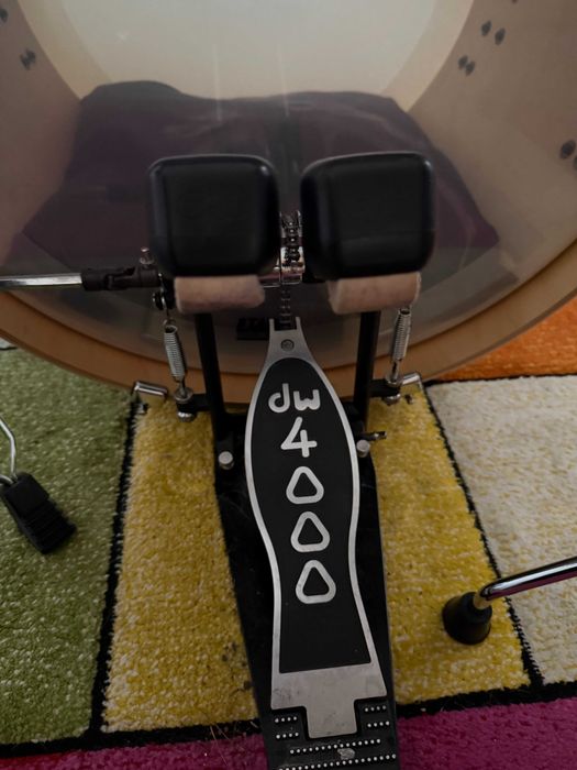 Pedala Dubla pentru tobe DW4000