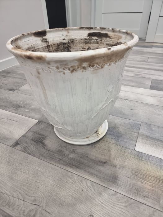 Продам горшок для цветов