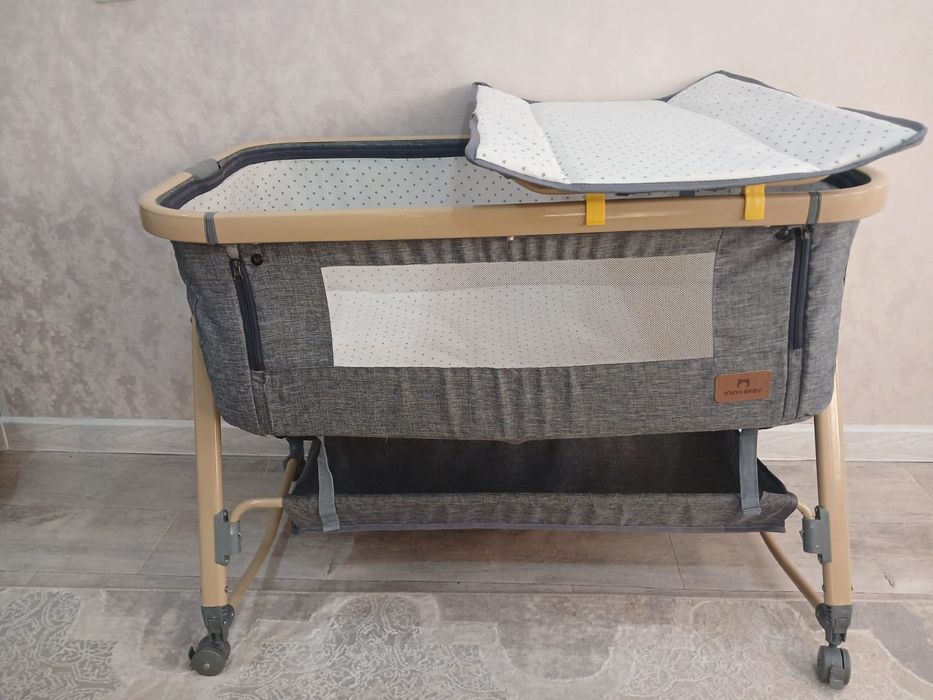 Продам кровать манеж детскии