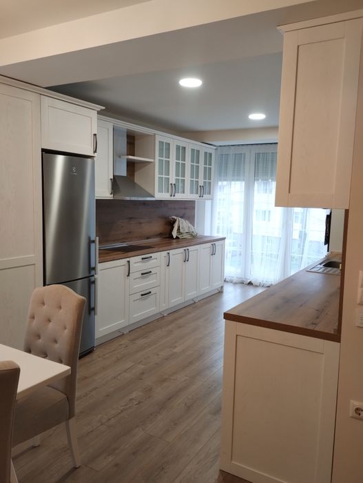 Дава се под наем Двустаен апартамент в Севлиево - 96 кв.м за 408.51 € - Снимка #3