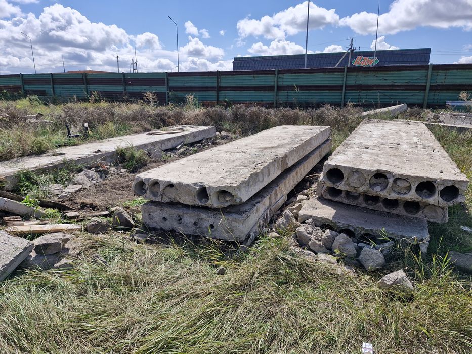 Продам б/у плиты перекрытия и ФБС