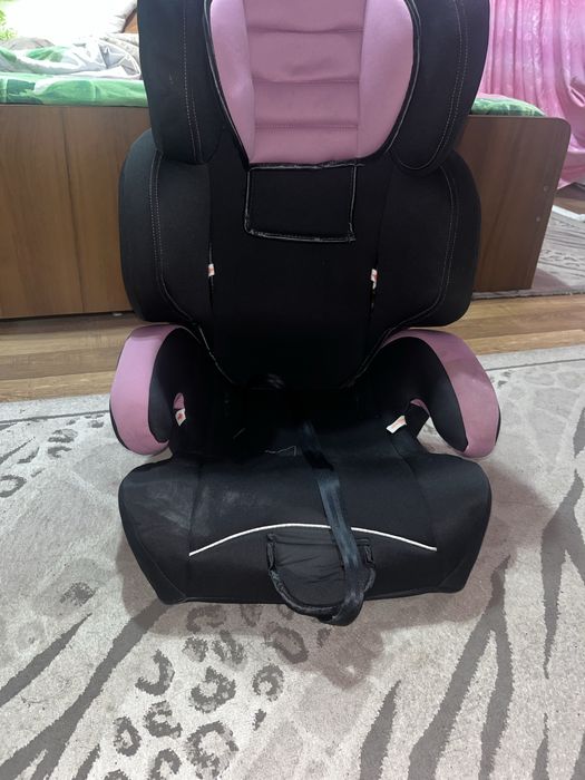 Продою автокресло