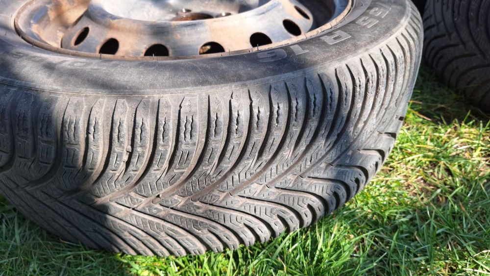 Продавам 4 бр. зимни гуми BF Goodrich g-Force Winter 2 – 205/55 R16