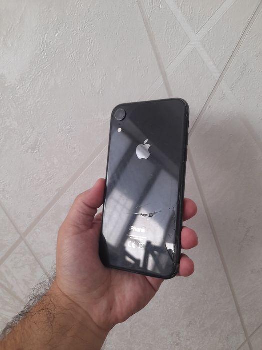 iPhone XR 64GB продам обмен описания