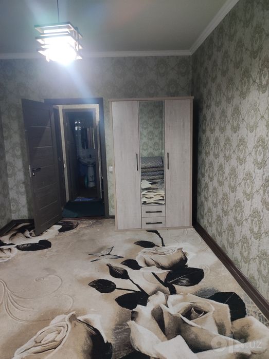Srochna arenda chilonzor 9 kvartalda 3 xonali uy