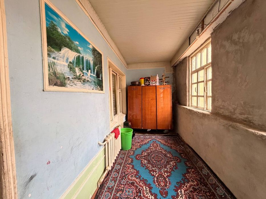 5-mkr 3 xonali 86 m2 1-qavat sotiladi