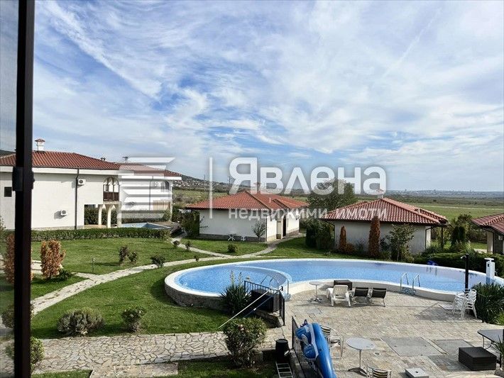 Продава се Двустаен апартамент в с. Кошарица, Област Бургас - 75 кв.м за 640 €/кв.м - Снимка #7