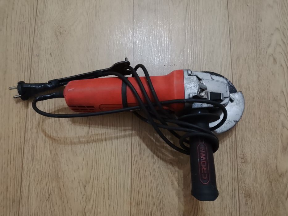 Продам электро болгарку