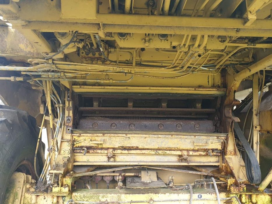 Vand combina New Holland TX34 , si dezmembrez una identica