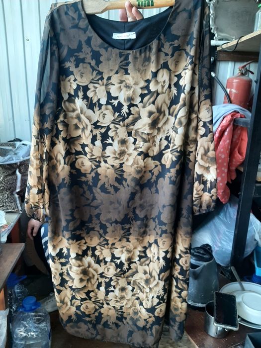 Женские плате разные