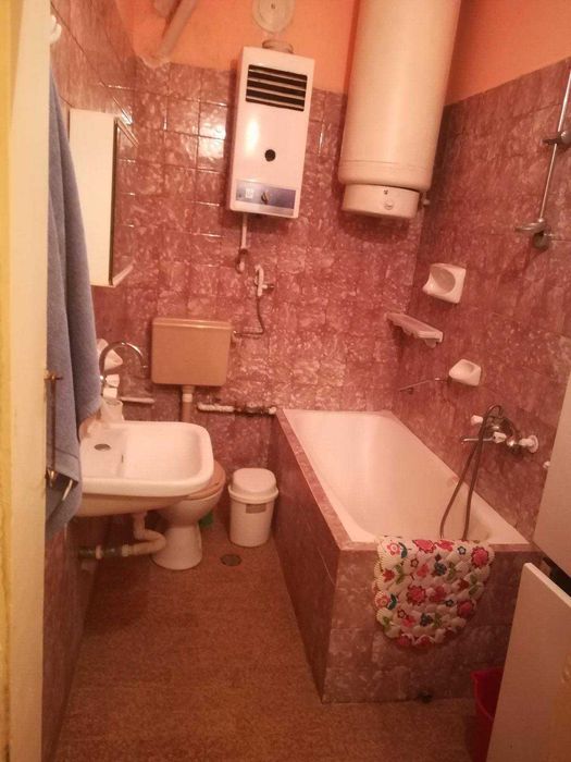 Дава се под наем Двустаен апартамент в Пловдив, Младежки Хълм - 65 кв.м за 295.8 € - Снимка #3