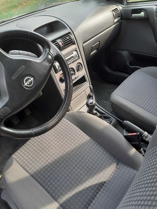 Vand Opel Astra 2004