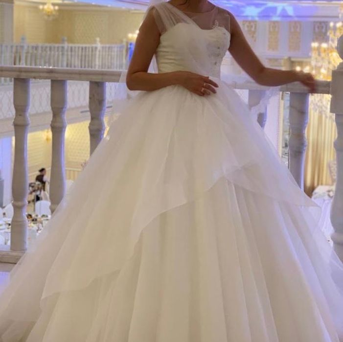 Продам свадебное платье