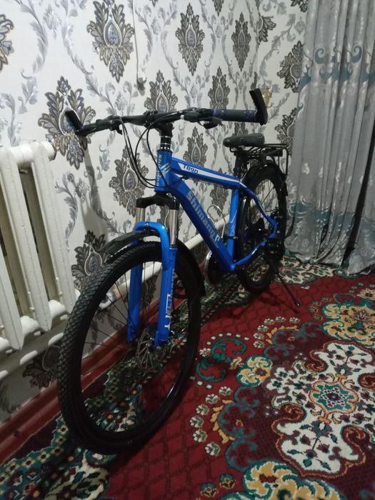 Скоростной велосипед сотилади