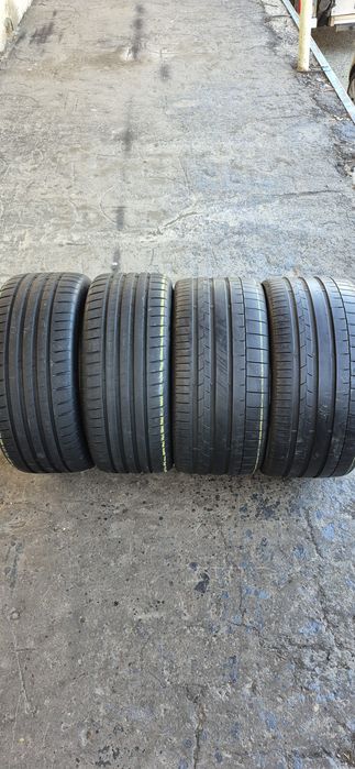 4 anvelope vara,fata Michelin 245/35/20,dot 2022,spate Continental  275/30/20,dot 2024.Pretul este pe bucata.