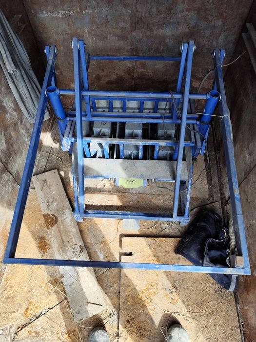 Станок для производства слитерных блоков