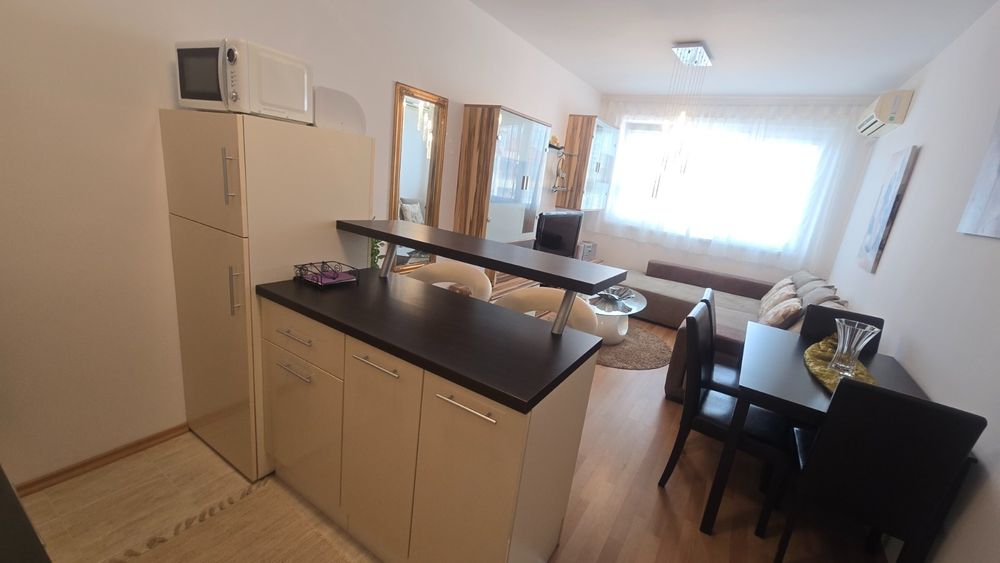 Продава се Двустаен апартамент в Варна, м-т Сотира - 50 кв.м за 4100 €/кв.м - Снимка #3