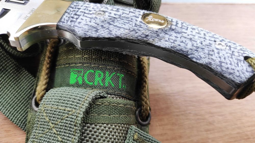 Тактически фиксиран нож CRKT / за колан или на бедро /