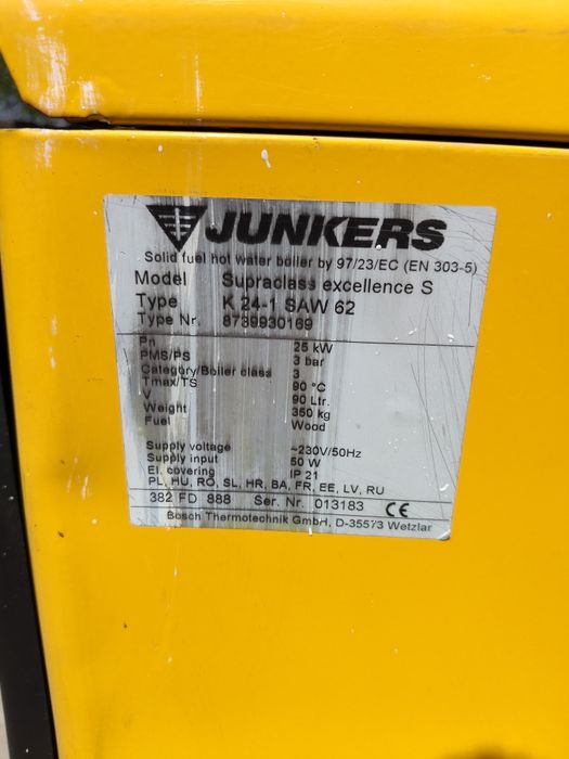 Centrală pe lemne Junkers  plus două pompe