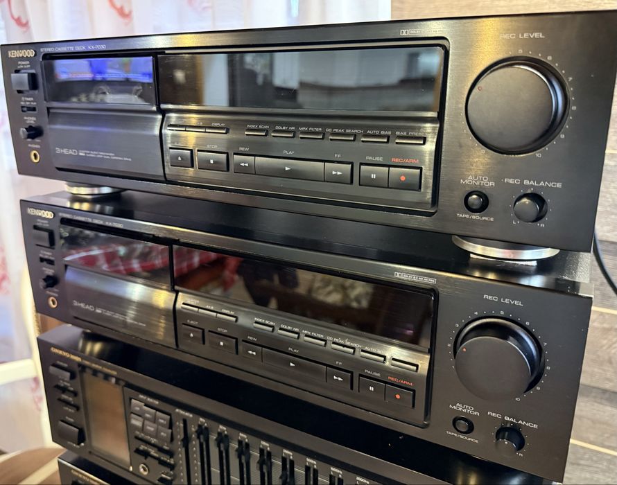 Vând deck Kenwood KX-7030 impecabil estetic si functional