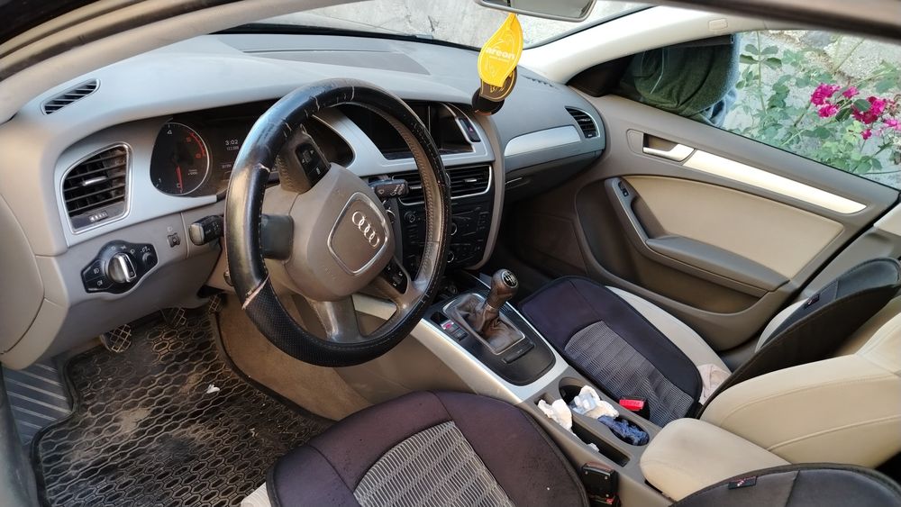 Vand Audi A4 b8,