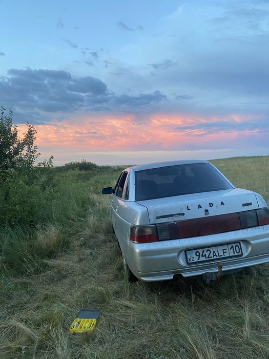 Продам ваз 2110