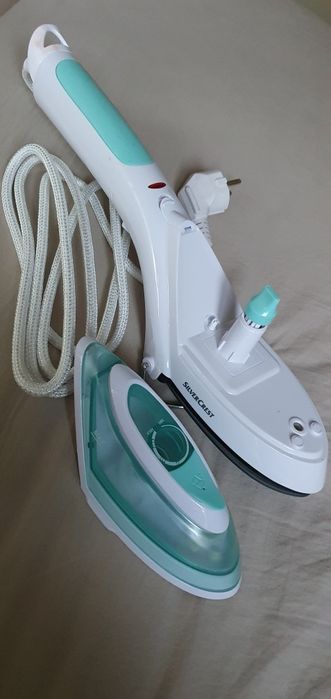 Fier de călcat pentru voiaj