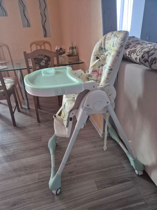 Продам стульчик для кормления