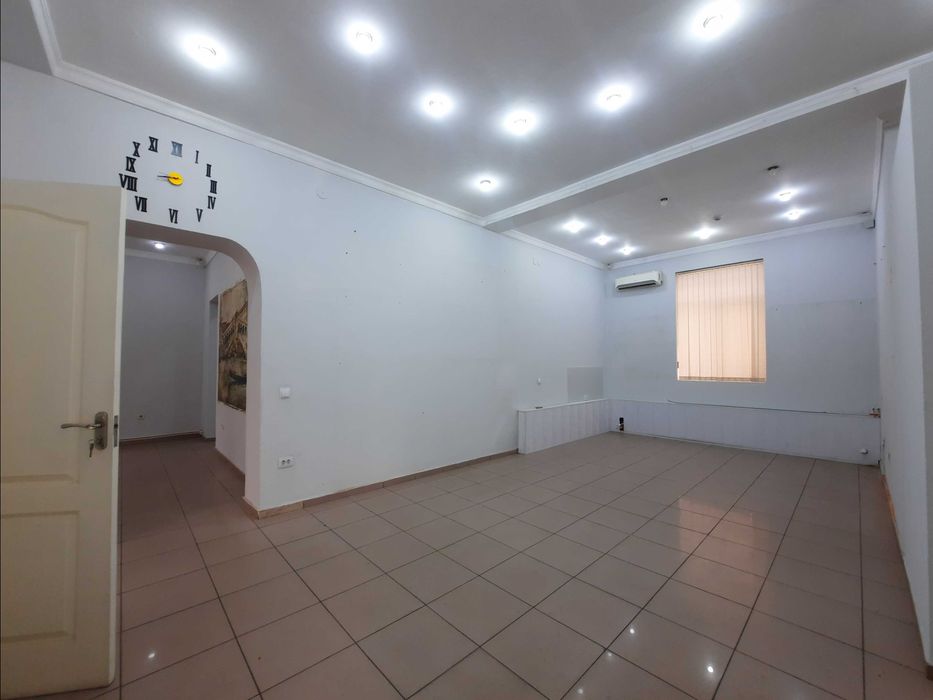 Аренда помещения Новомосковская, Старт Стадион, БЦ Оникс