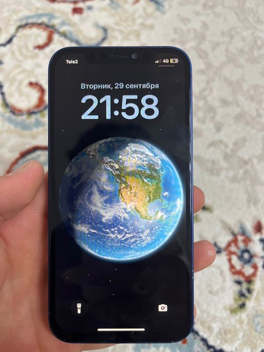 Iphone 12 в хорошем состояний