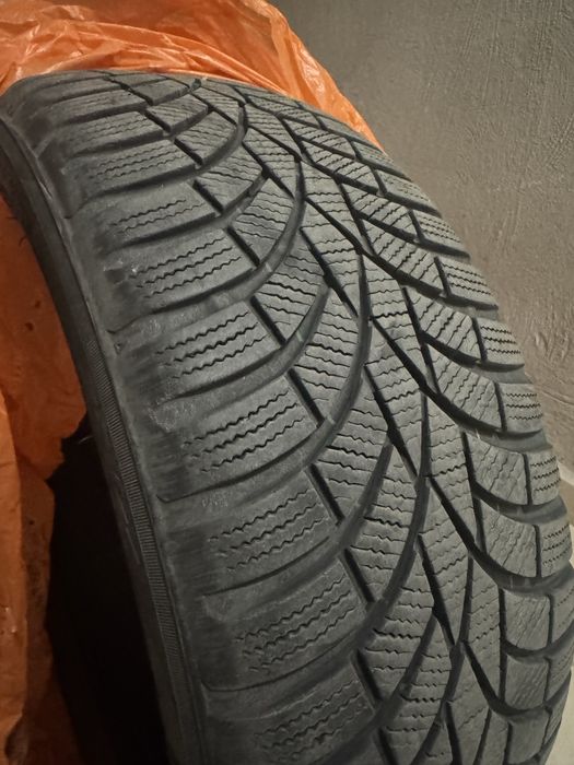 Зимни гуми TOYO 205/55/16 4 бр.