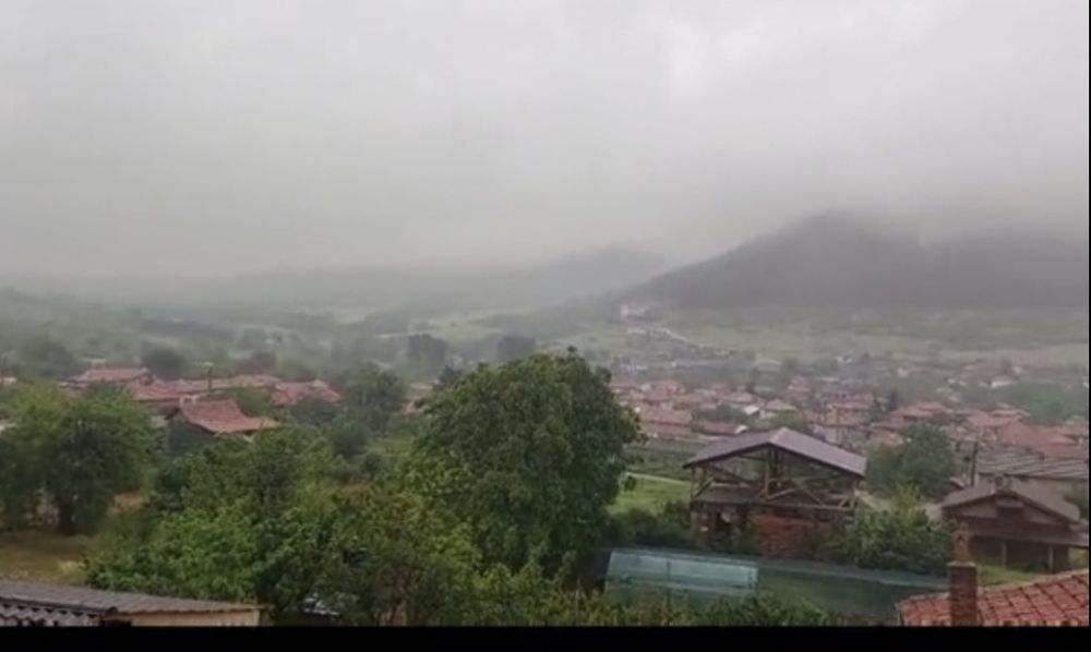 Продава се Къща в с. Песнопой, Област Пловдив - 210 кв.м за 214 €/кв.м - Снимка #9