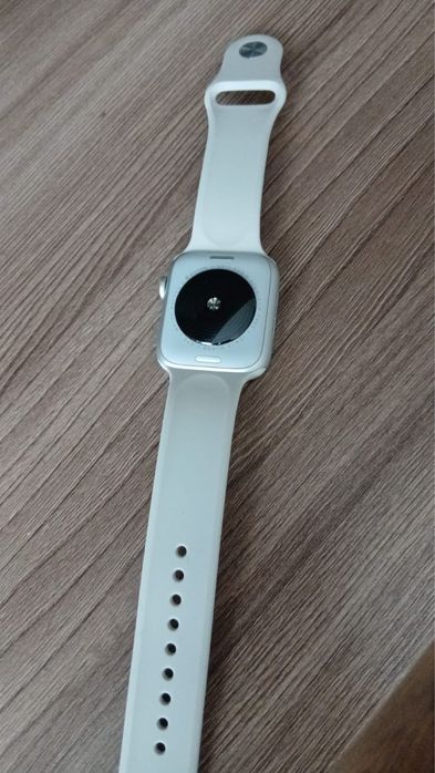 Apple Watch SE, 44мм