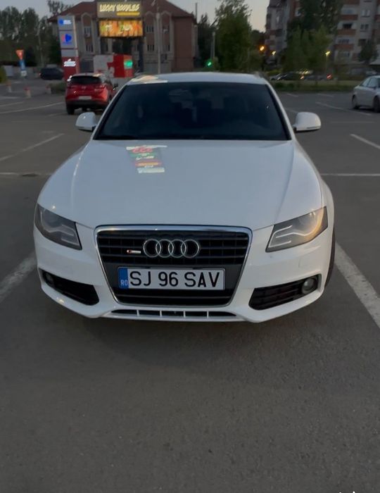 Vând Audi A4 B8