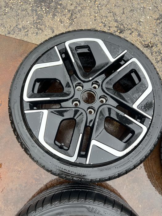 Vand jante volkswagen  golf 8 Gti R18 cu anvelope 225 40 18  vara