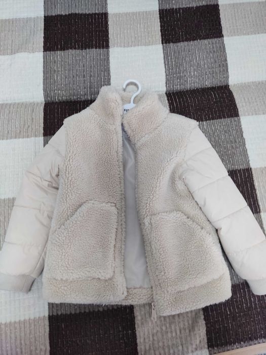 Детская курточка для девочки