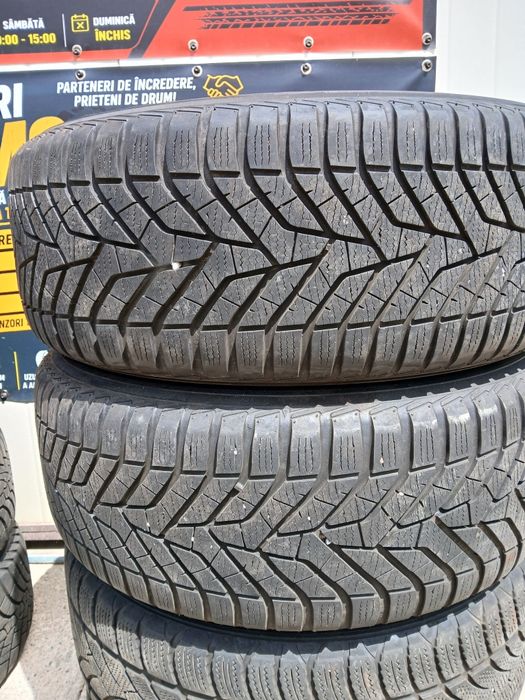 Jante aliaj R17,  5x112,  originale Audi echipate cu anvelope de iarnă M+S 225/50/R17  Două bucăți Yokohama 2020 si doua bucăți Platin 2021