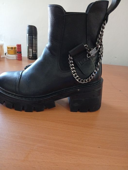 Классные батинки для модниц