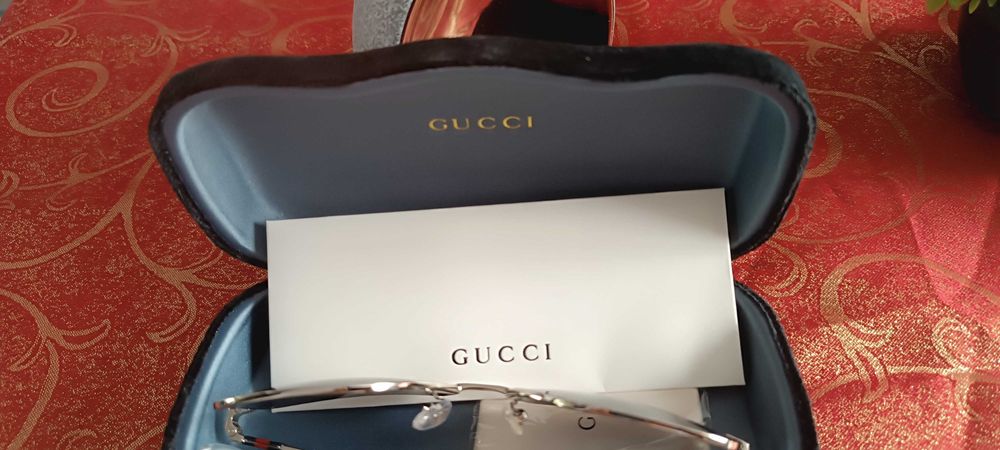 Ochelari de soare Gucci