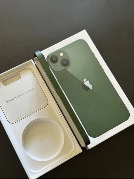 iPhone 13 в идеальном состоянии