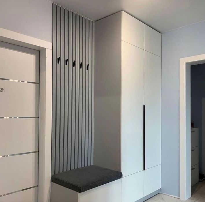 ПРИХОЖИ и гардероб