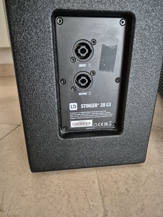 Vand 4 boxe  LD Sistem Stinger 28G3 pasive din lemn profesionale