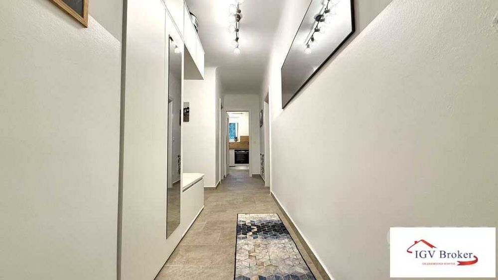 Продава се Тристаен апартамент в София, Люлин 9 - 85 кв.м за 3989 €/кв.м - Снимка #10