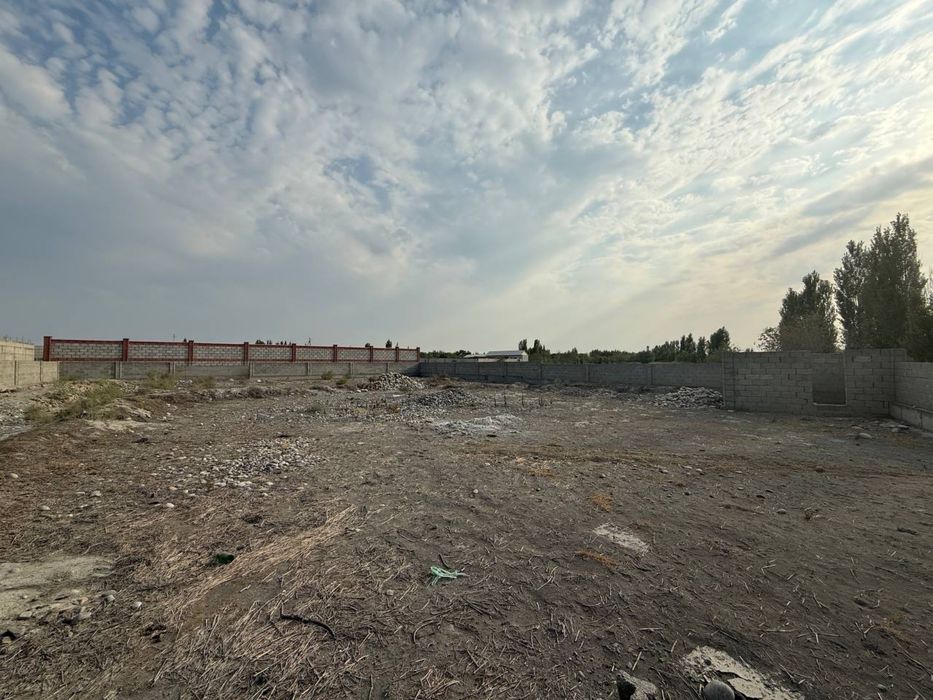 Йер Учаска арзон нархда сотилади