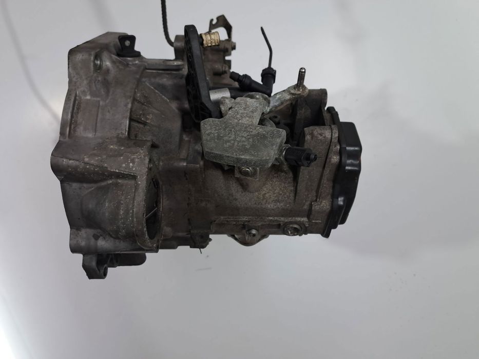 Cutie viteze manuala 5 trepte  Volkswagen Golf 5 (1K1) [Fabr 2004-2008