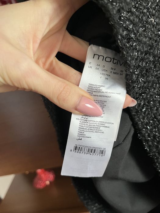 Нова рокля от букле Motivi