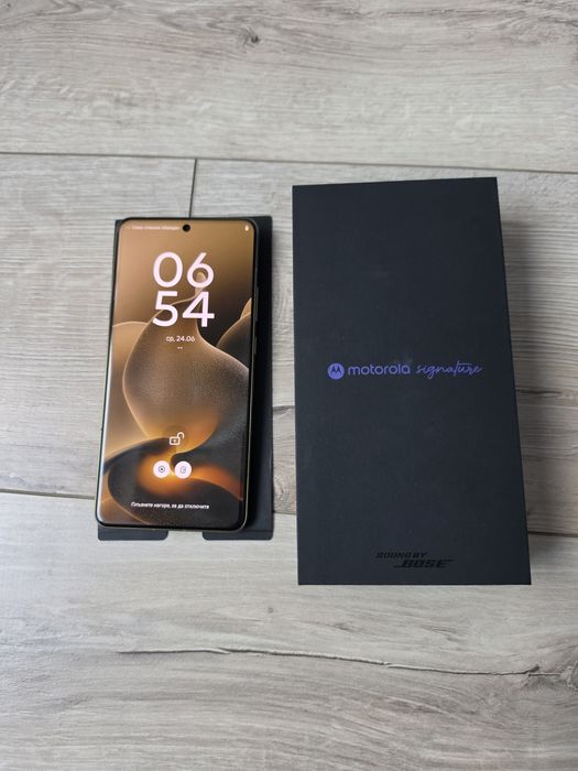 Motorola Signature