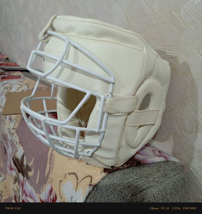 Шлем для каратэ на липучках